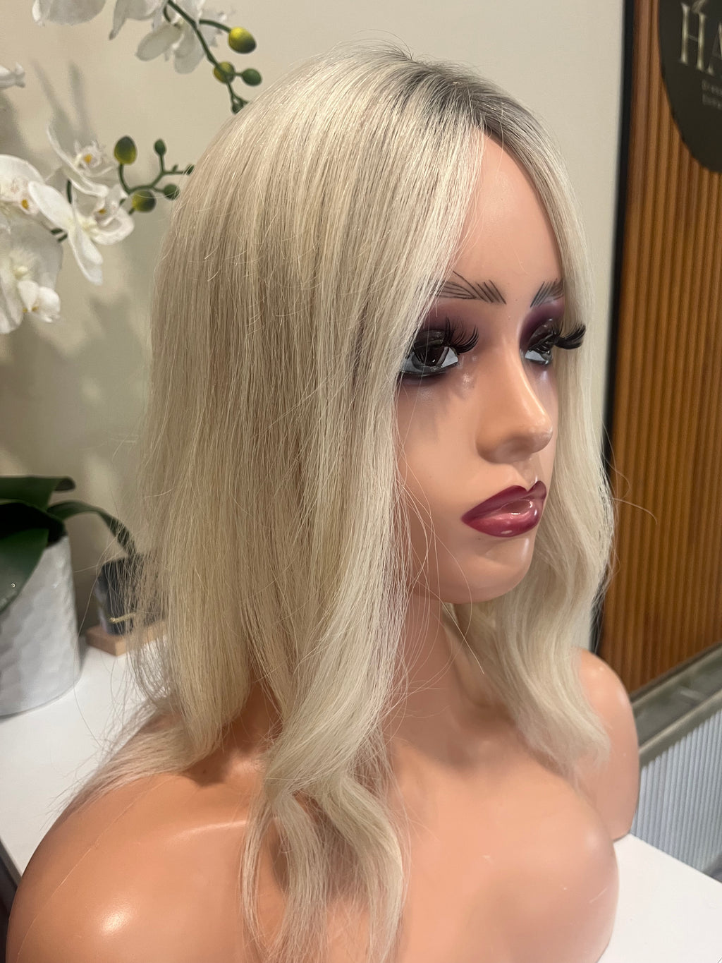 The AJ Ultra Lightweight Human Hair Enhancer 14inch Platinum Root Melt